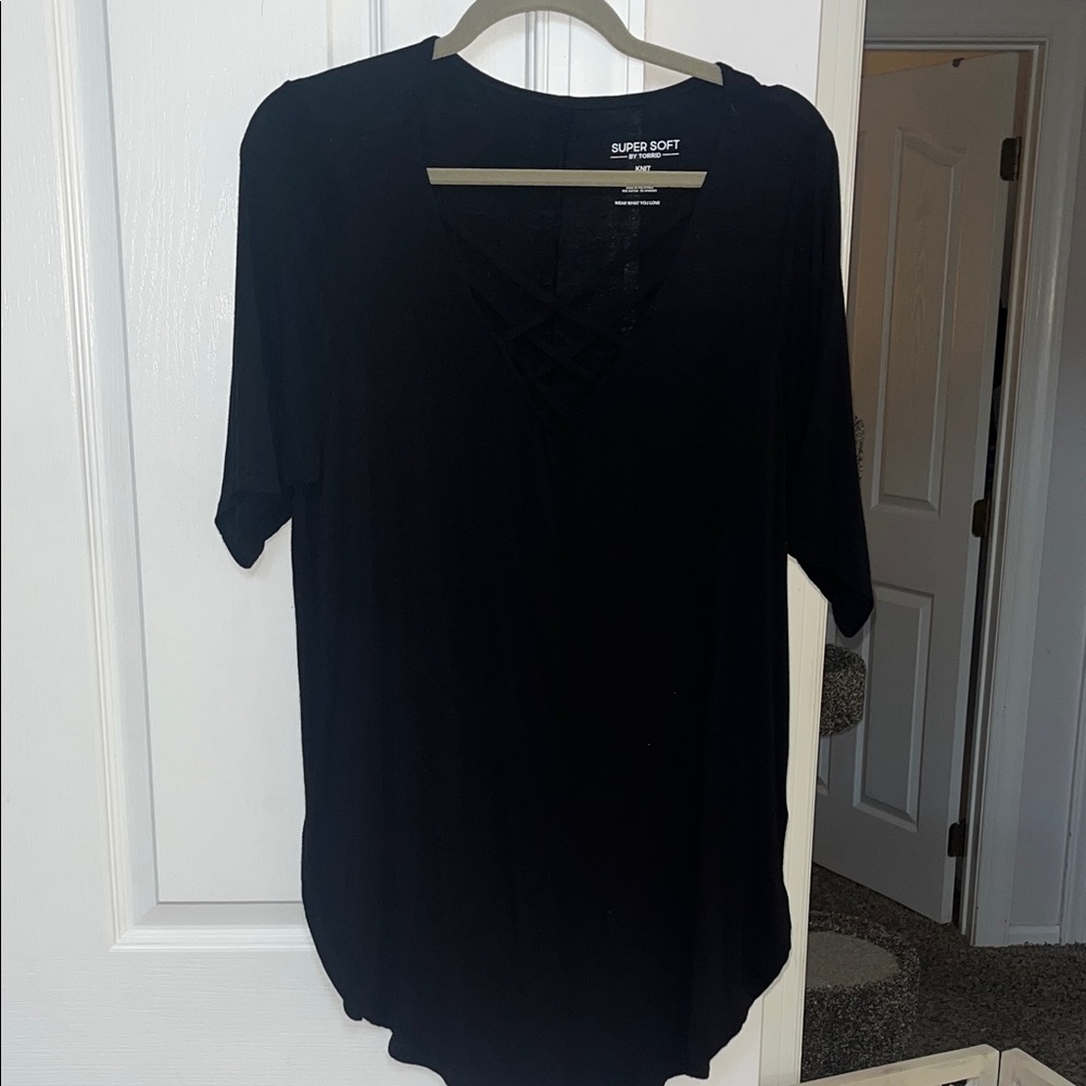 Torrid black Super Soft Knit tunic tee Size 1 (1X 14/16)